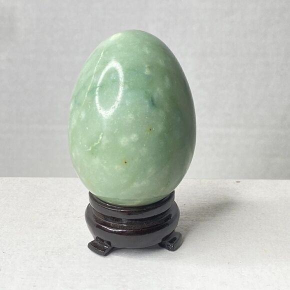 Vintage Hand Carved Alabaster Marble Stone Egg 3” Heavy Green Easter Egg - Picture 2 of 6
